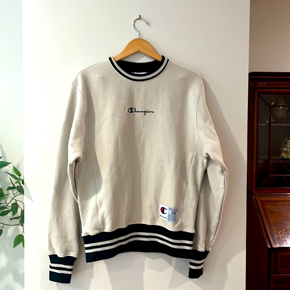 Champion Reverse Weave Script Spellout Crewneck Sweater